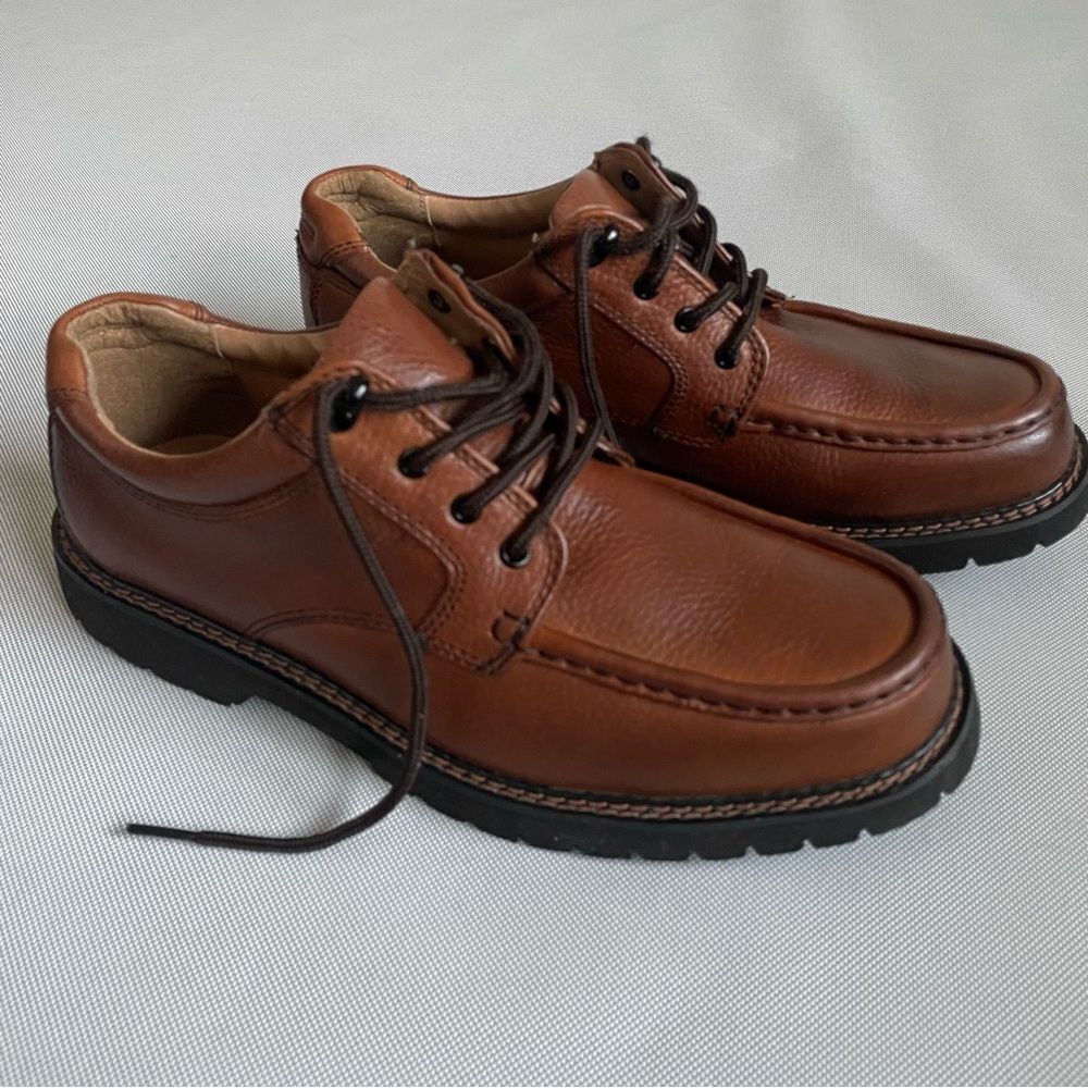 Dockers Glacier Oxford Brown Genuine Leather Shoes EUC Men’s Size 11.5